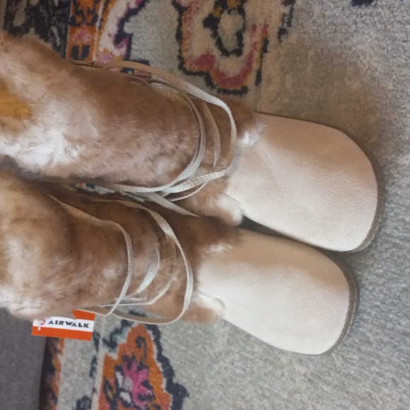 New LEATHER Airwalk boots, about a size 5 or 6 - Picture 6 of 8